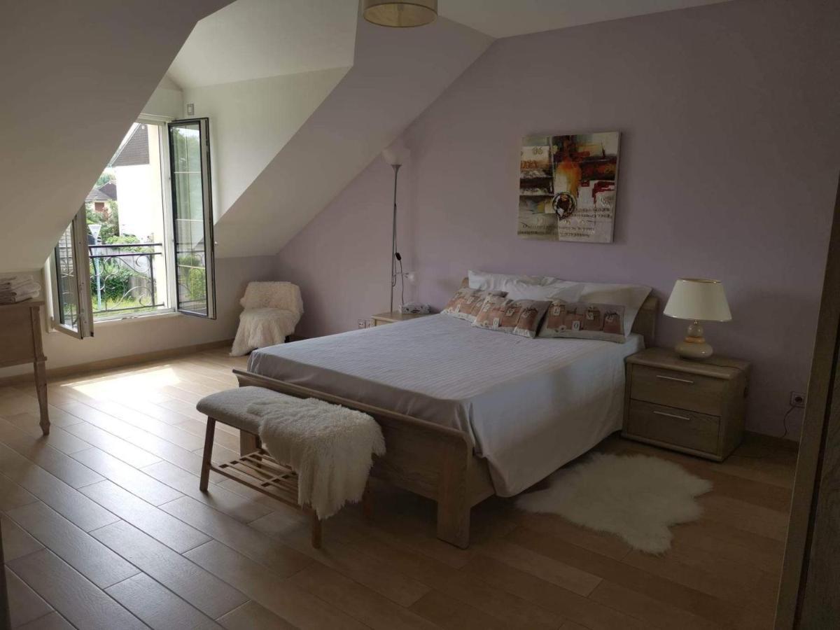 Chambre Au Calme Domont Exterior foto